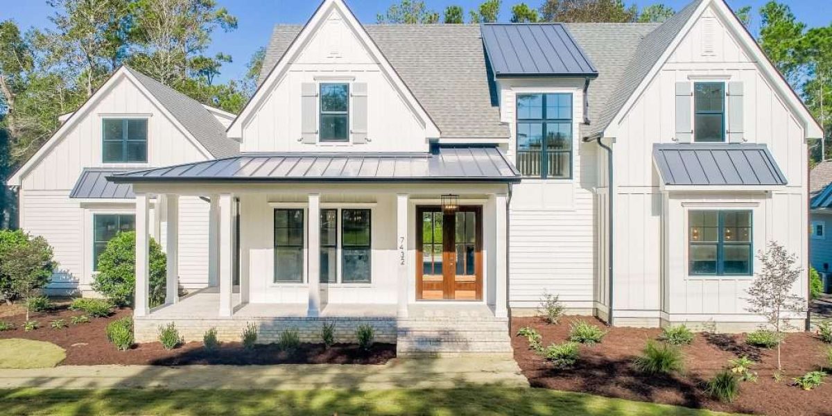 exterior of a Richard Wallace Builder home in the East & Mason community