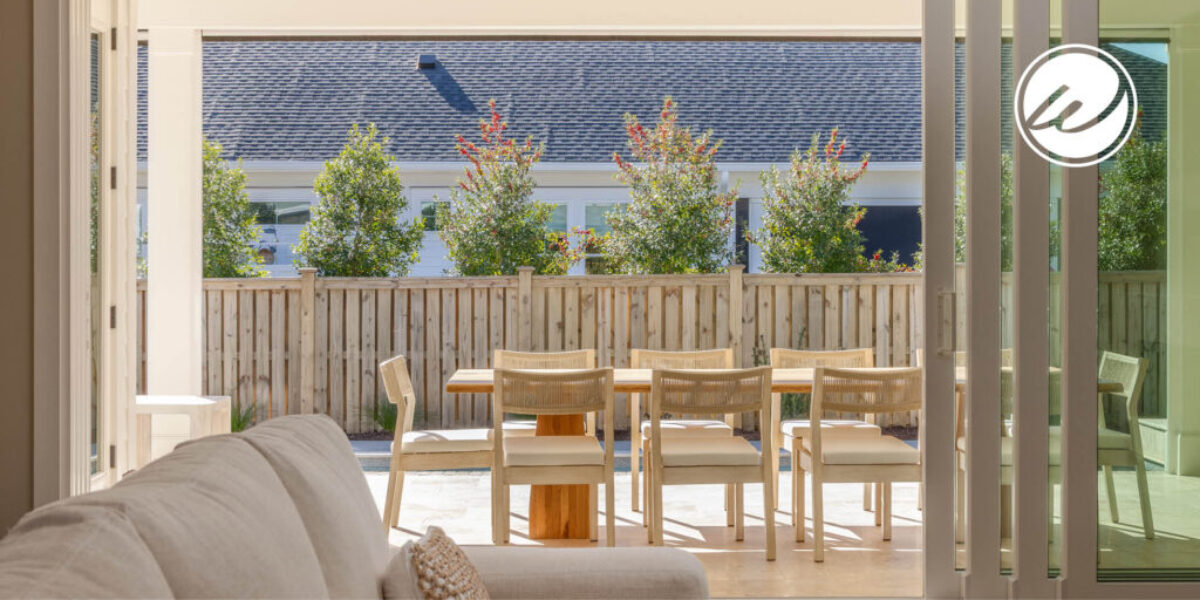 Noise, Light, and Breeze: Environmental Factors That Make Coastal Homes Feel Better